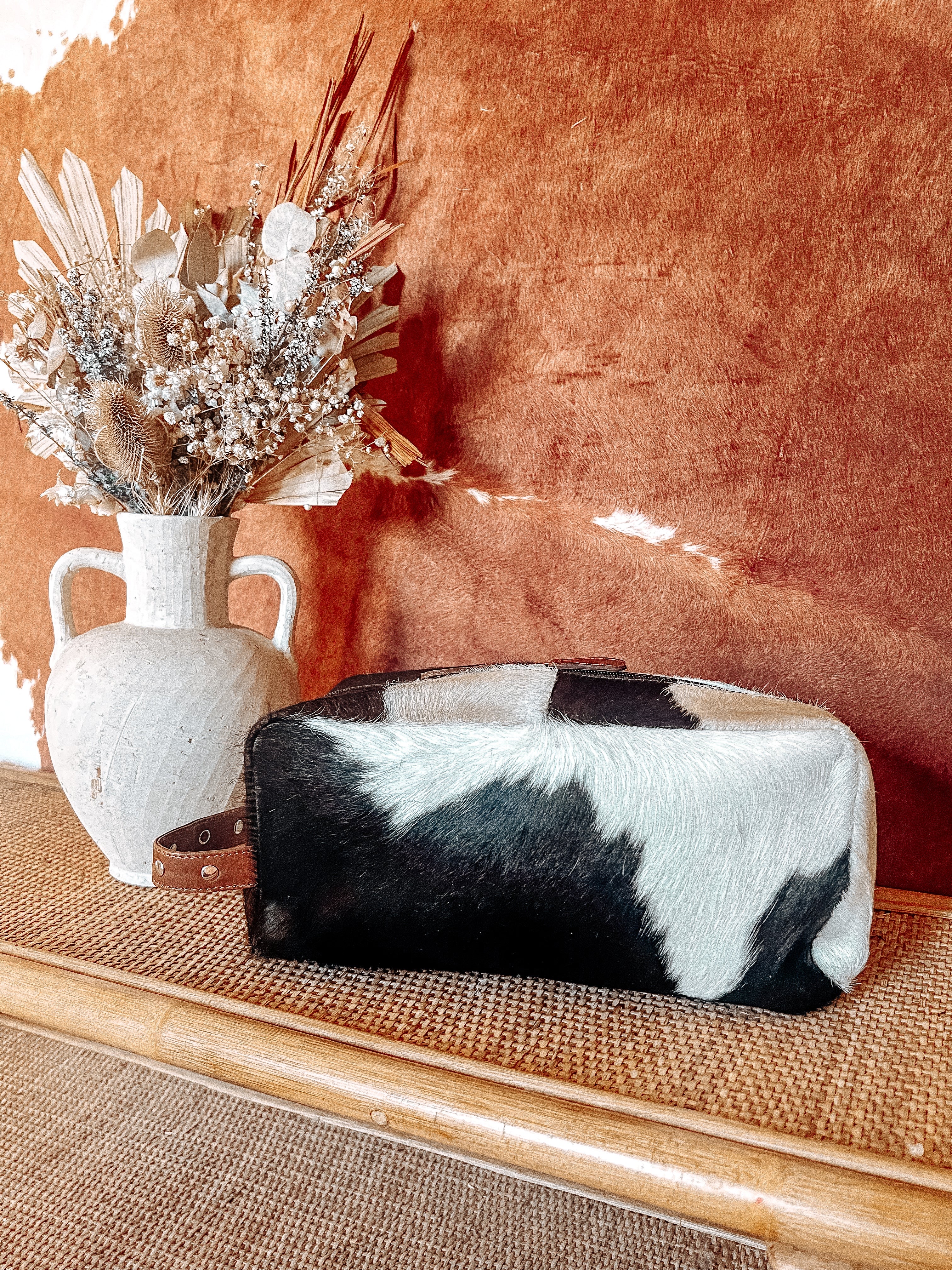 B + W Cowhide Toiletry Bag