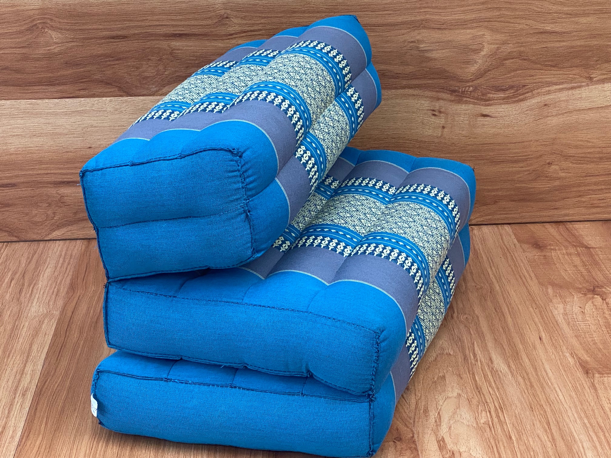 Double folded mediation cushion seat