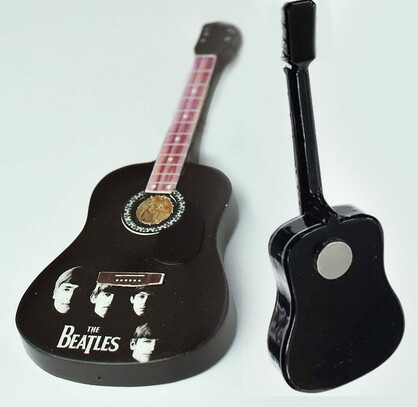 Magnet Beatles Guitar (Pack of 5)
