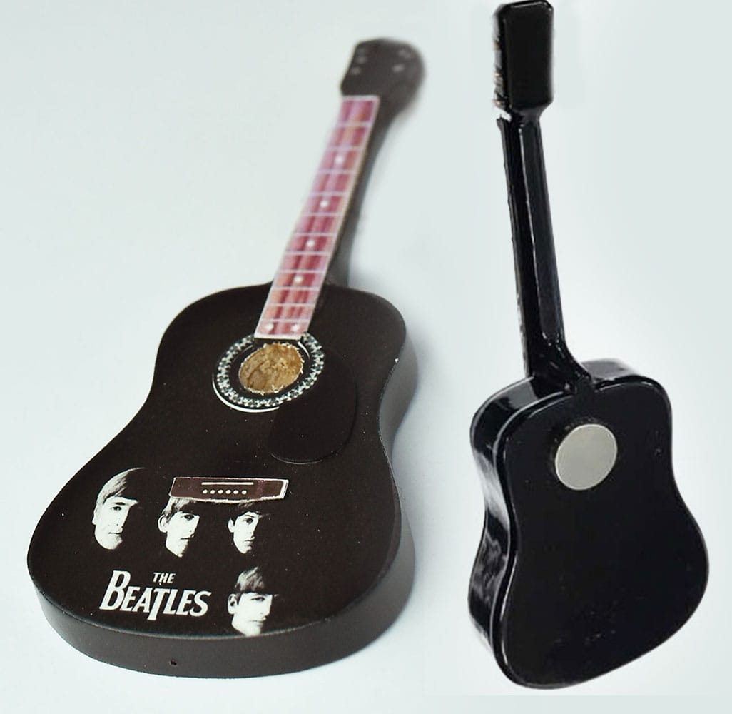 Magnet Beatles Guitar (Pack of 5)
