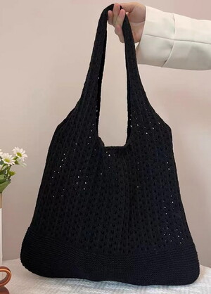 BAG629 BLACK : Crochet sling shoulder bag