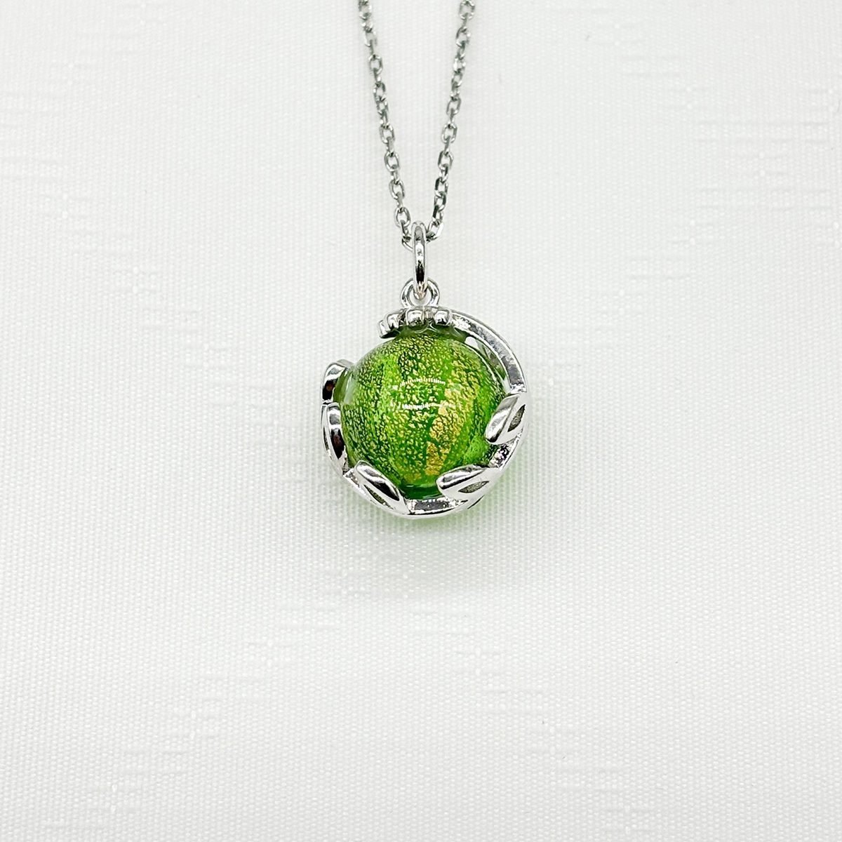 Gift Gox - Aroma Necklace White Gold - Planet Aurum Verdant (Gold Green) + Purify