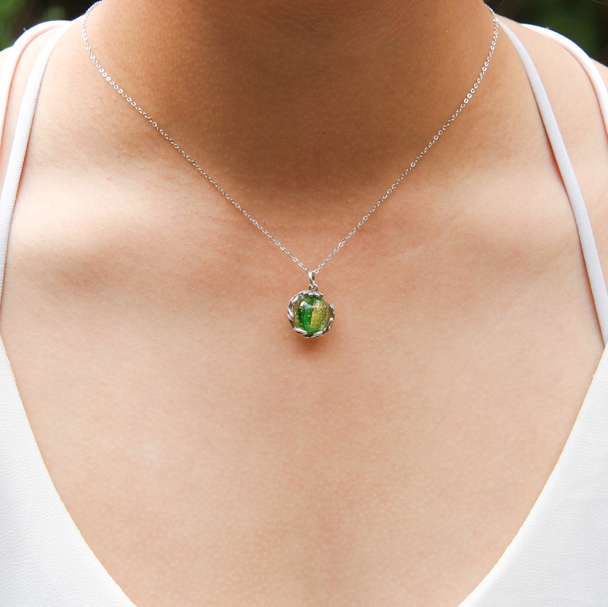 Gift Gox - Aroma Necklace White Gold - Planet Aurum Verdant (Gold Green) + Purify