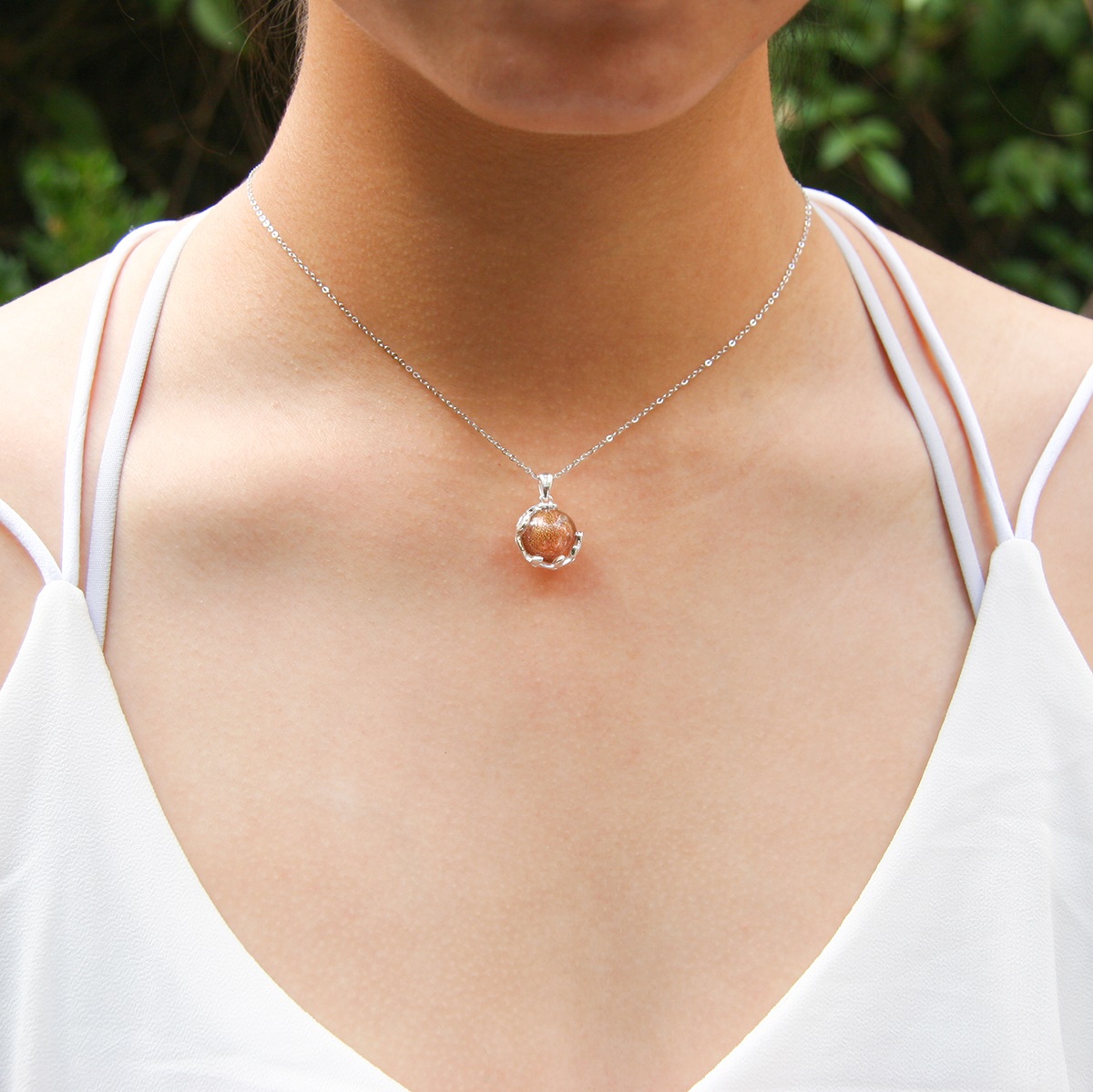 Gift Gox - Aroma Necklace White Gold - Planet Plutonian Amethyst (Golden Purple) + Purify