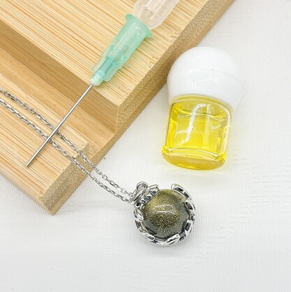 Gift Gox - Aroma Necklace White Gold - Planet Stellar Midnight (Golden dark blue) + Purify