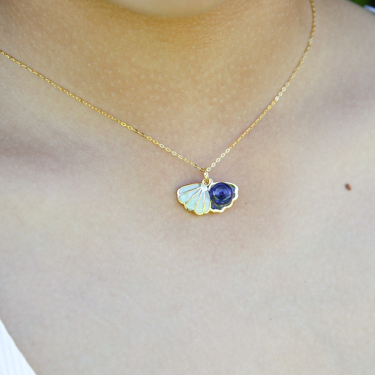 Gift Gox - Aroma Necklace 925 Silver, Gold coated - Green Shell Ocean Depth (Dark Blue) + Purify