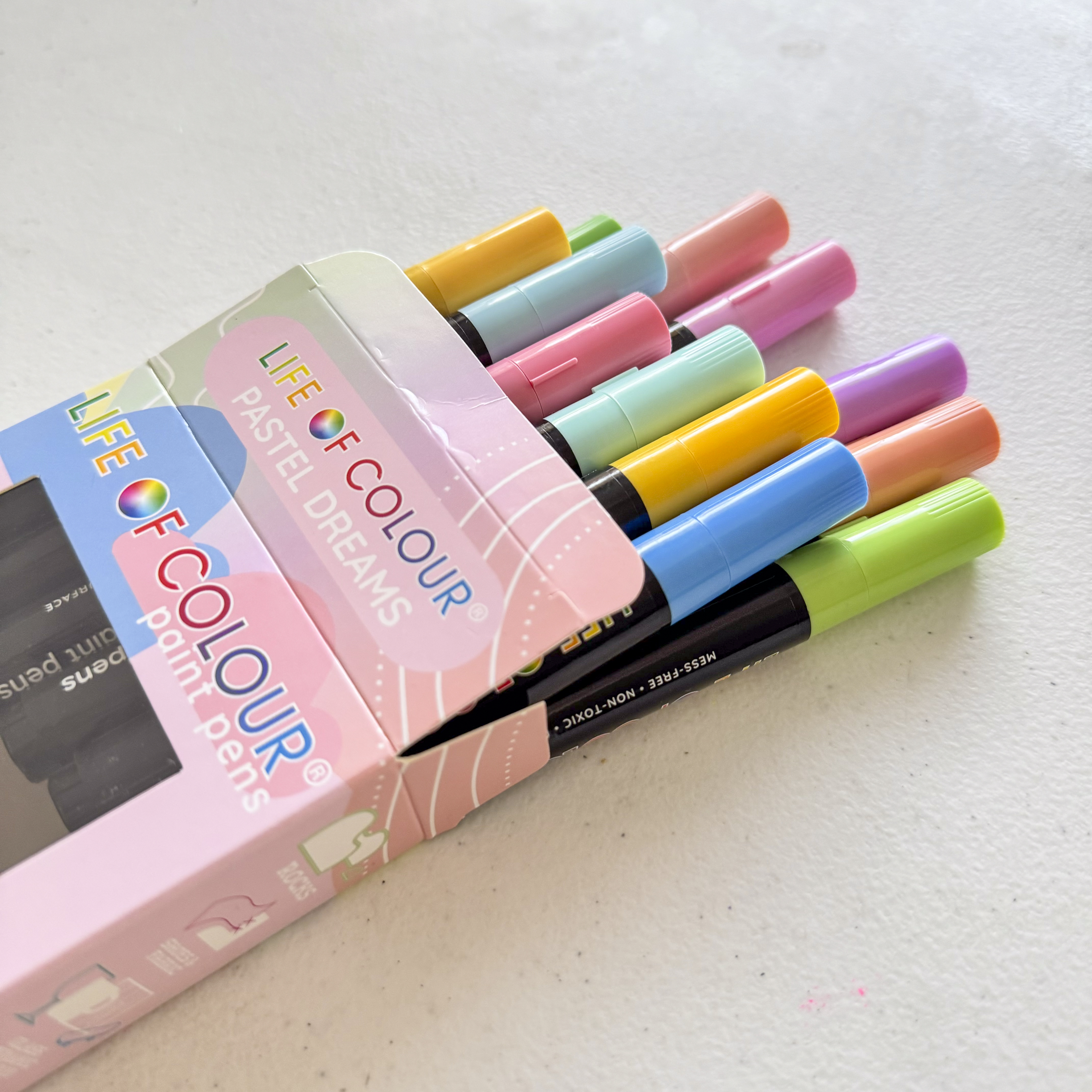 Pastel Dreams 3mm Medium Tip Acrylic Paint Pens