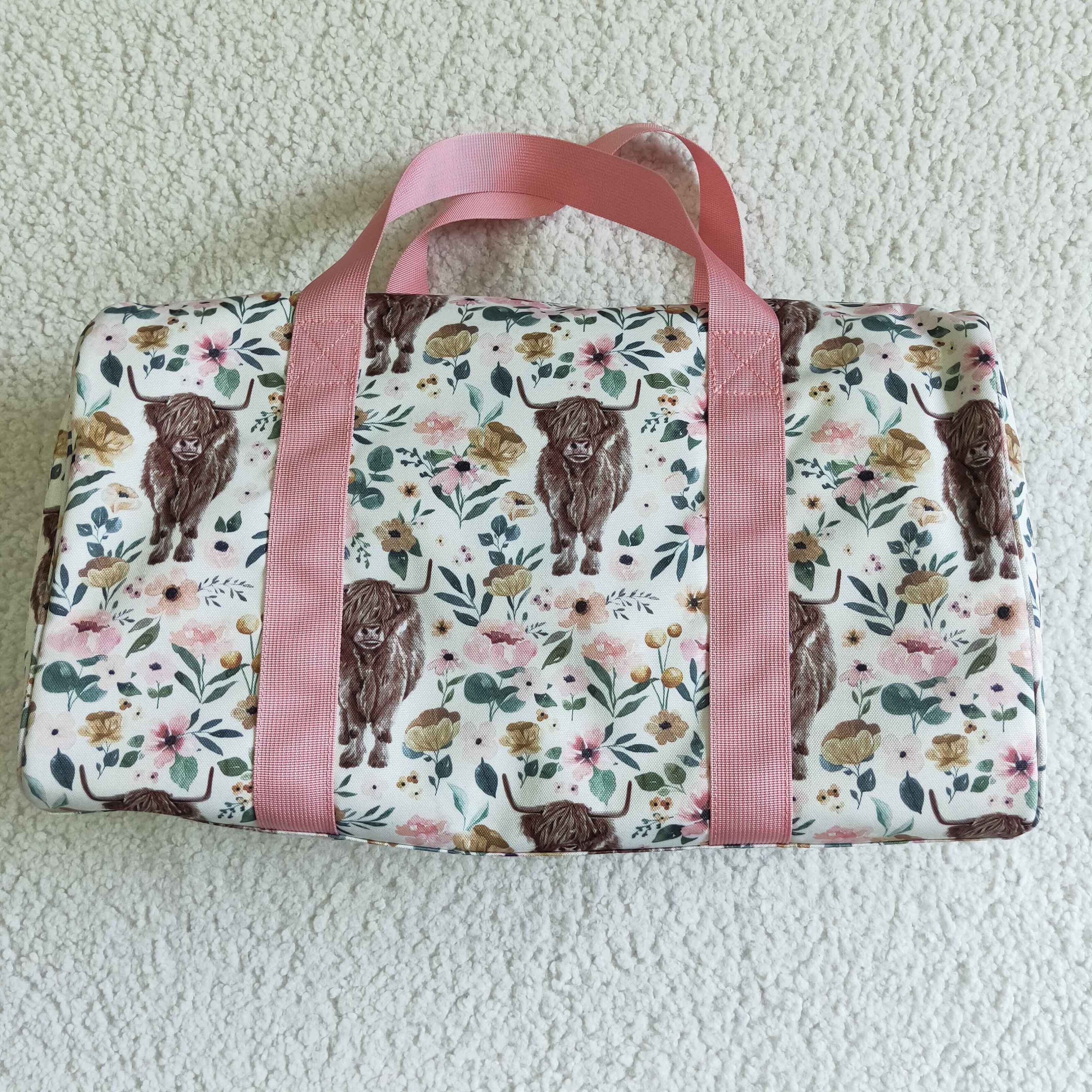 Highland Cow Floral Print Beige Teenage Women Gym Bag