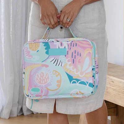 MM Hanging Toiletry Bag – Haven