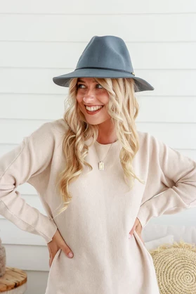 Journey Fedora - Soft Grey