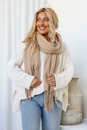 Cosy Knit Scarf - Camel