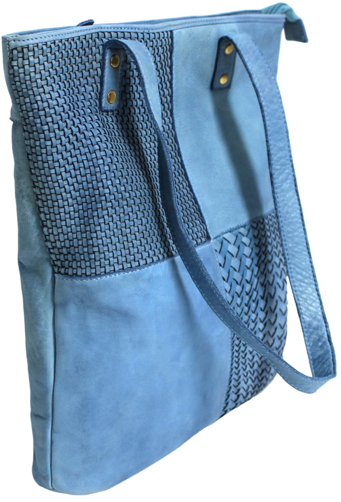 LEATHER HANDBAG - SHOULDER BAG WITH ADJUSTABLE STRAP. STYLE: 1661.