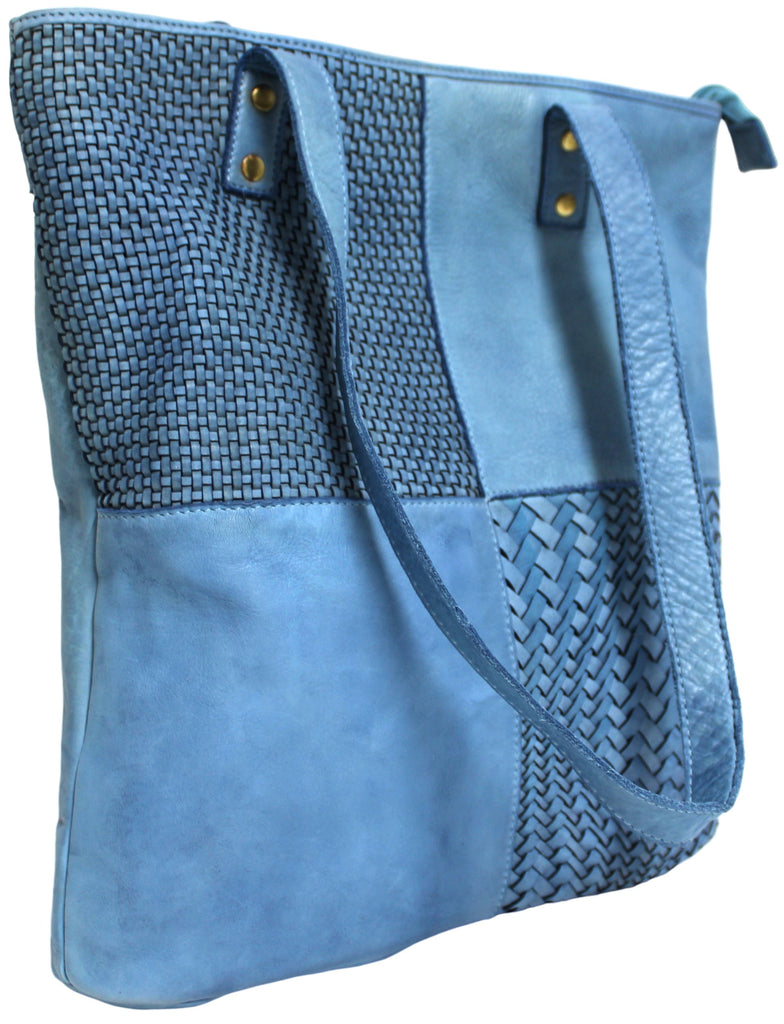 LEATHER HANDBAG - SHOULDER BAG WITH ADJUSTABLE STRAP. STYLE: 1661.