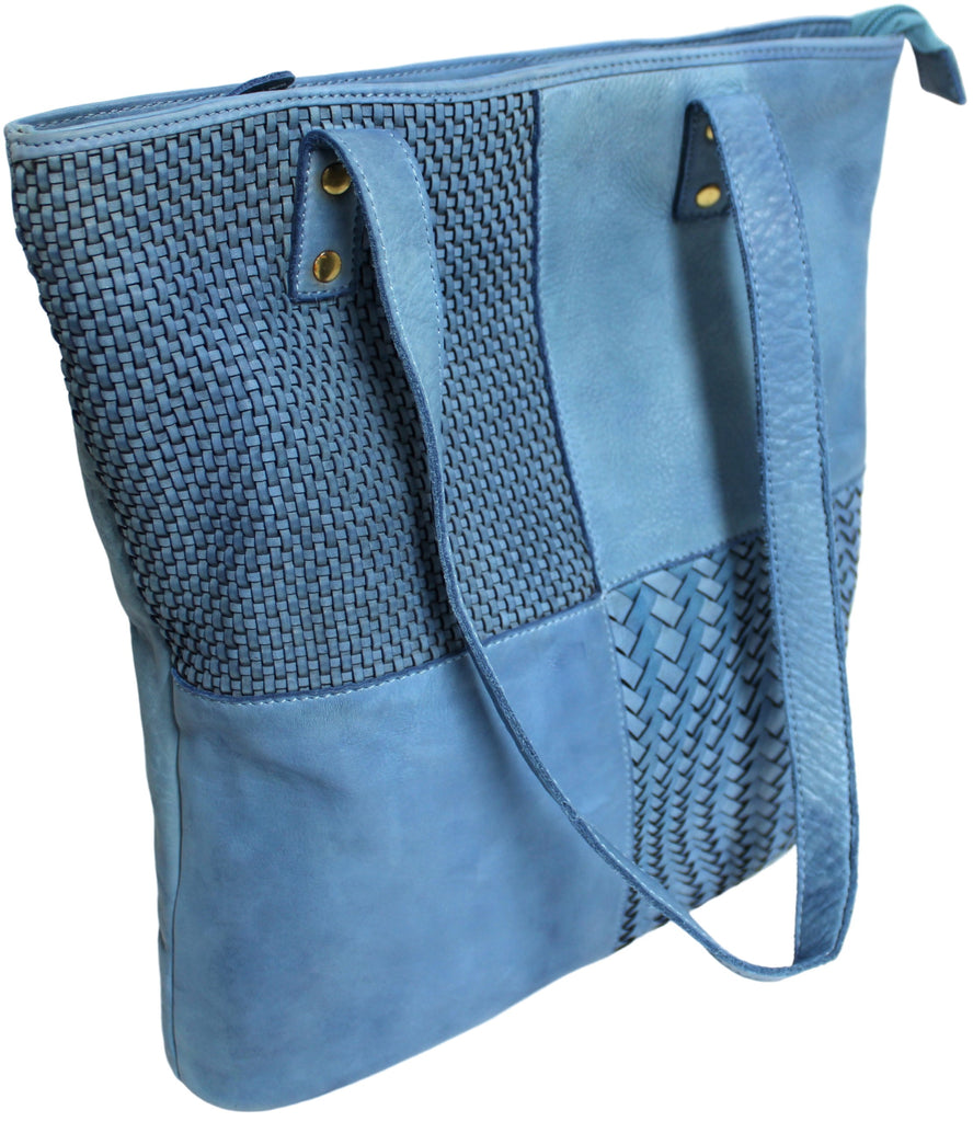 LEATHER HANDBAG - SHOULDER BAG WITH ADJUSTABLE STRAP. STYLE: 1661.