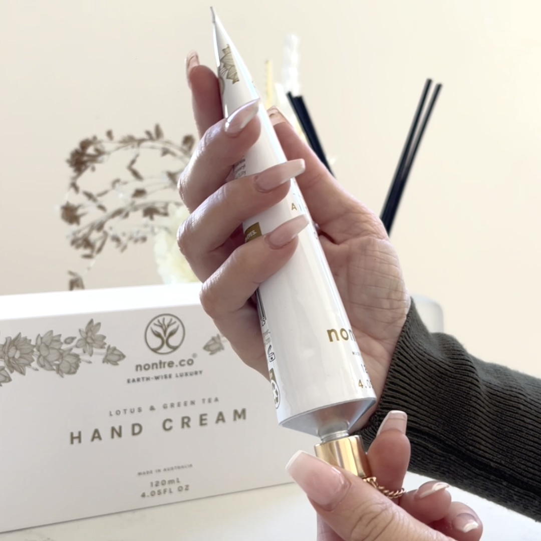 Hand Cream White & Gold Tube Lotus & Green Tea 120mL