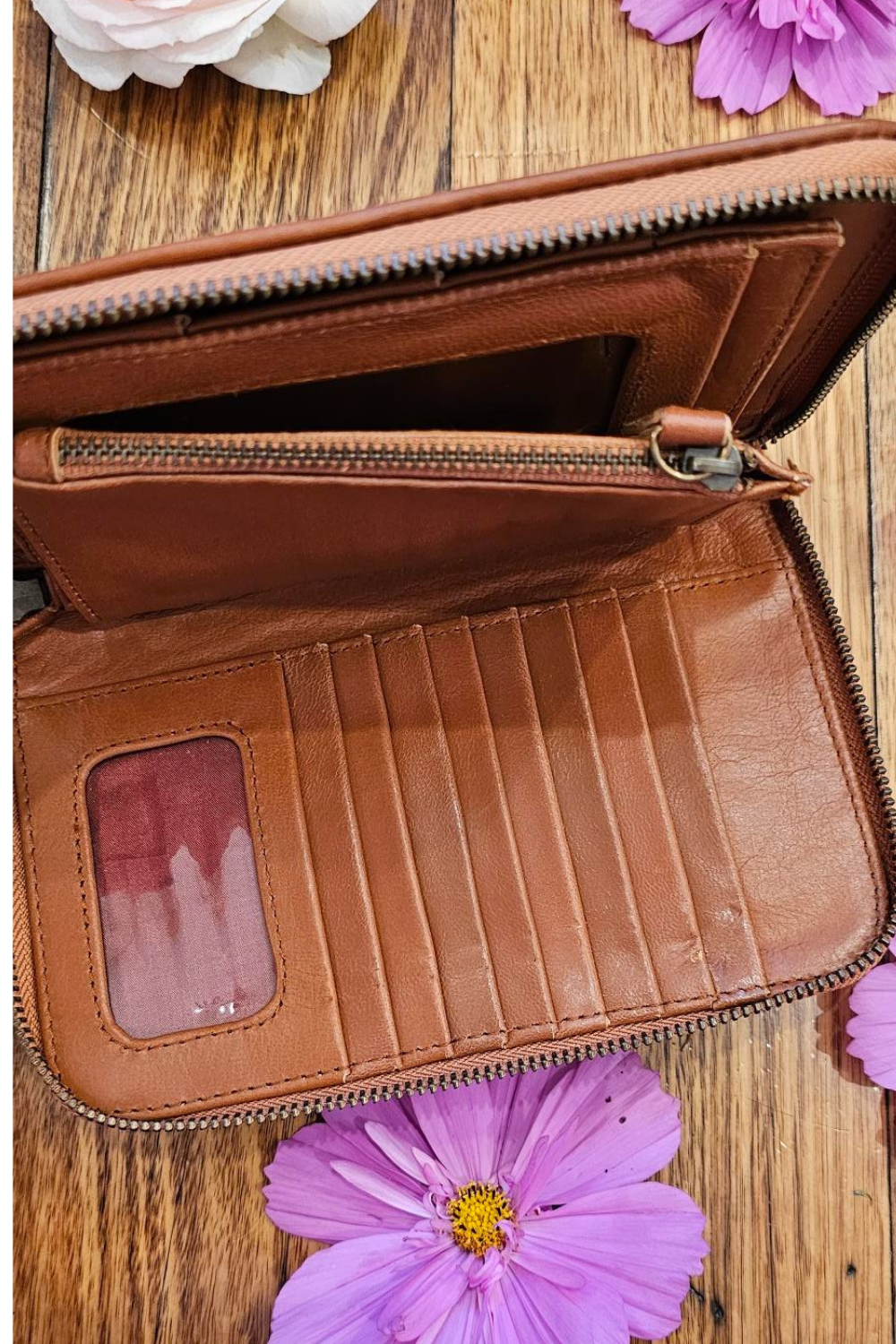 Womens Oversized  Leather Wallet - Tan