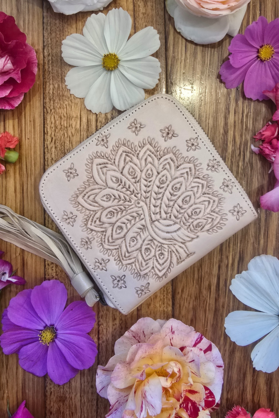 Peacock Leather Purse - Natural