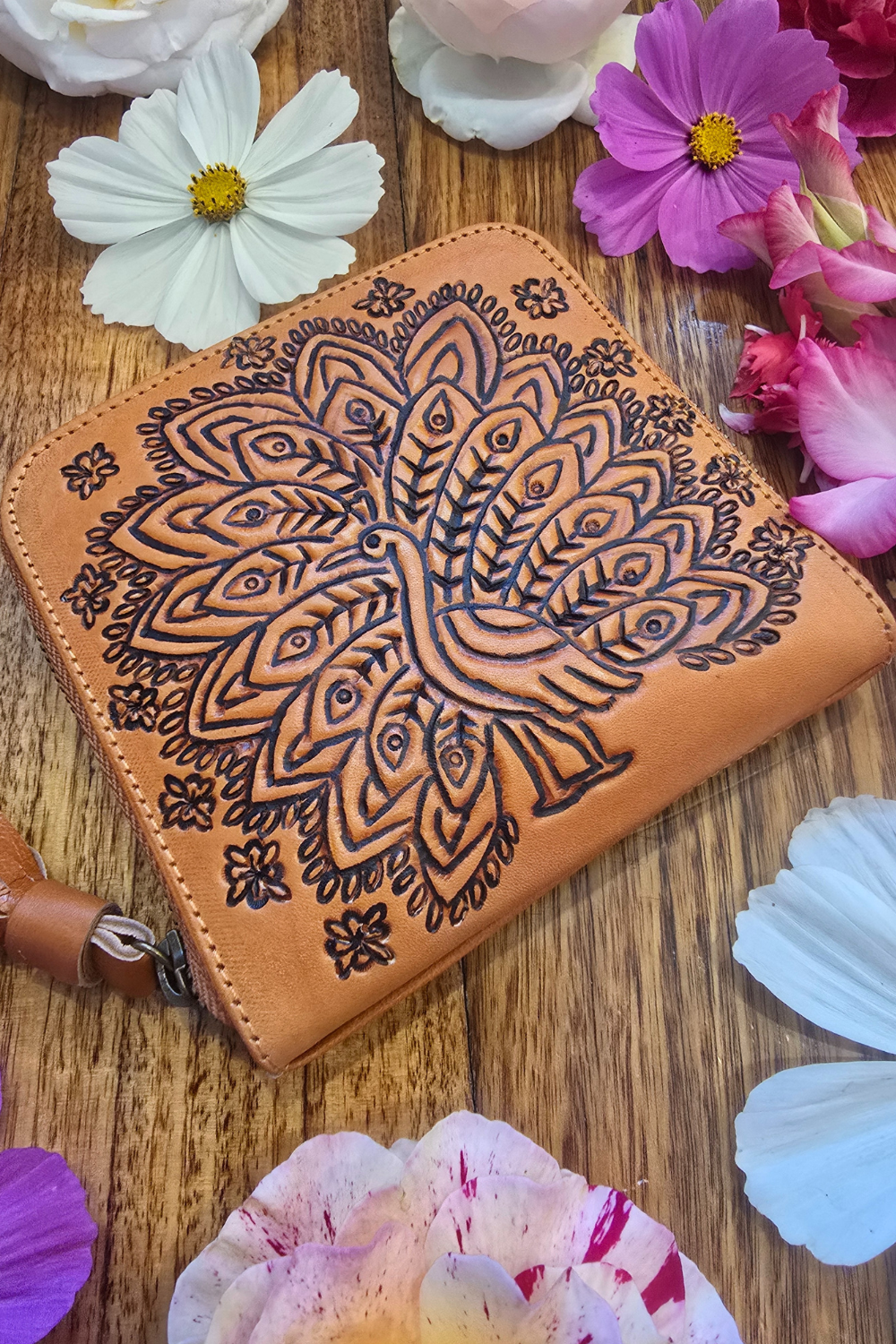 Peacock Leather Purse - Tan