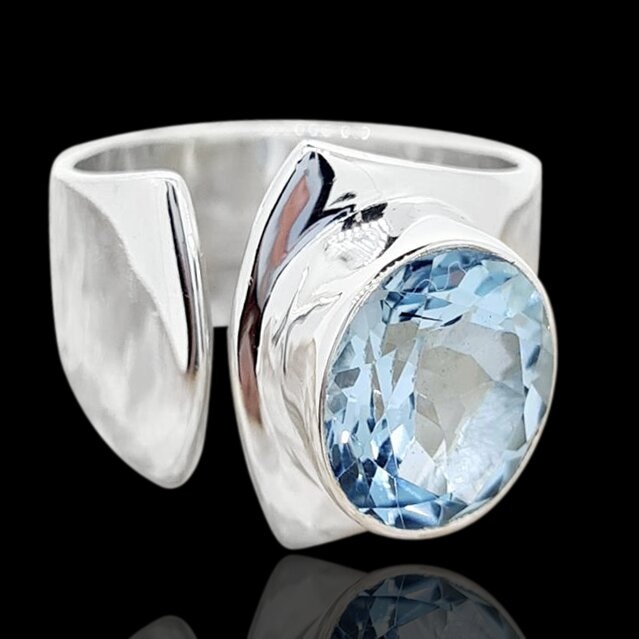 Blue Topaz Open band Ring In 925 Sterling Silver
