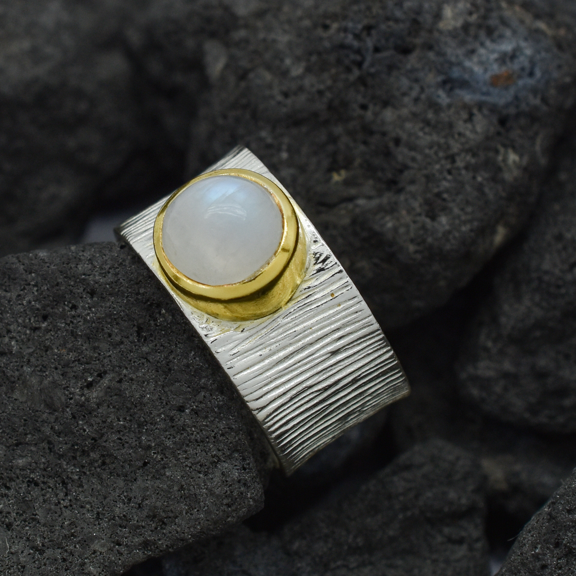 Moonstone Gemstone Ring With Gold Plating In 925 Sterling Silver..