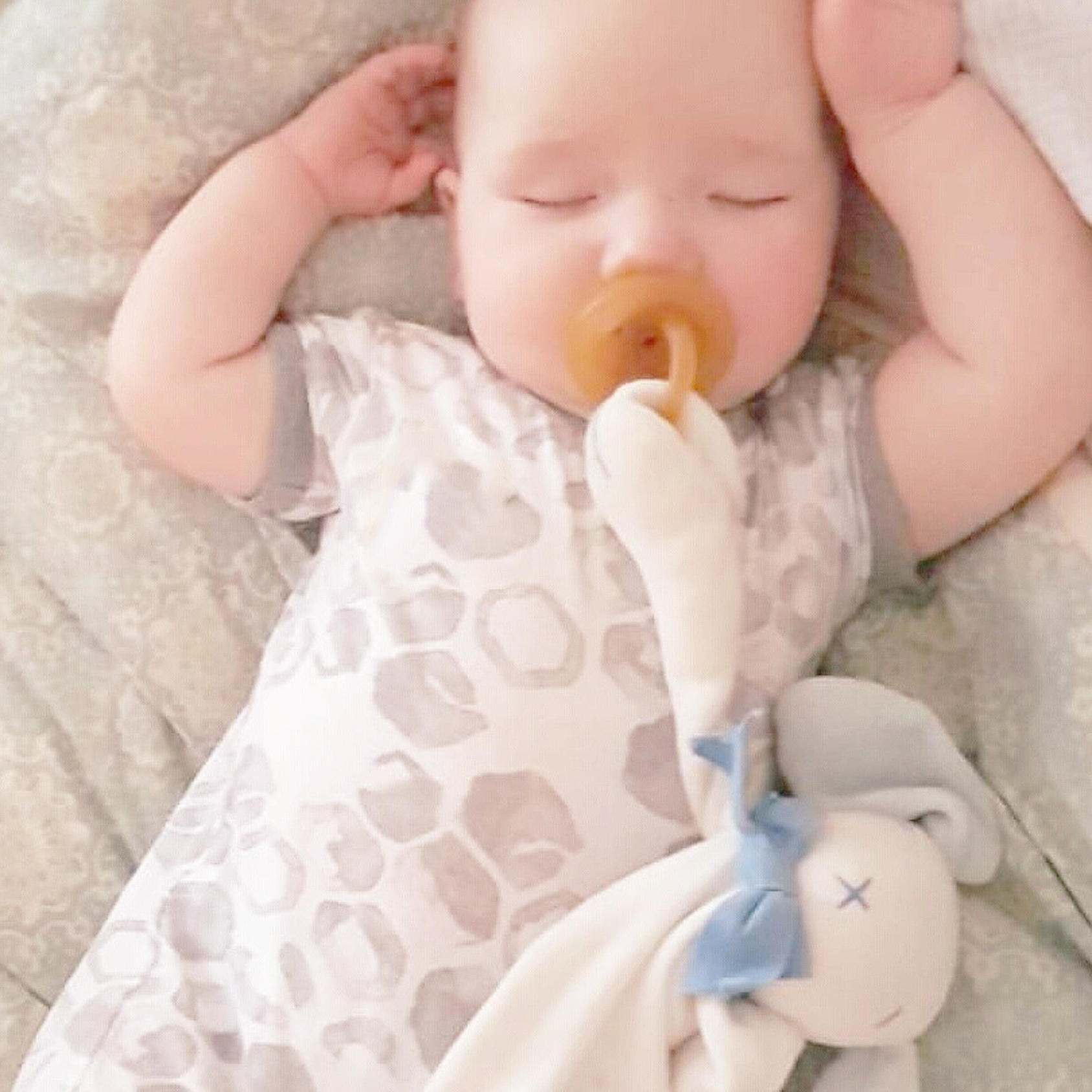 Gift Boxed Organic Newborn Baby Comforter Blue Bunny