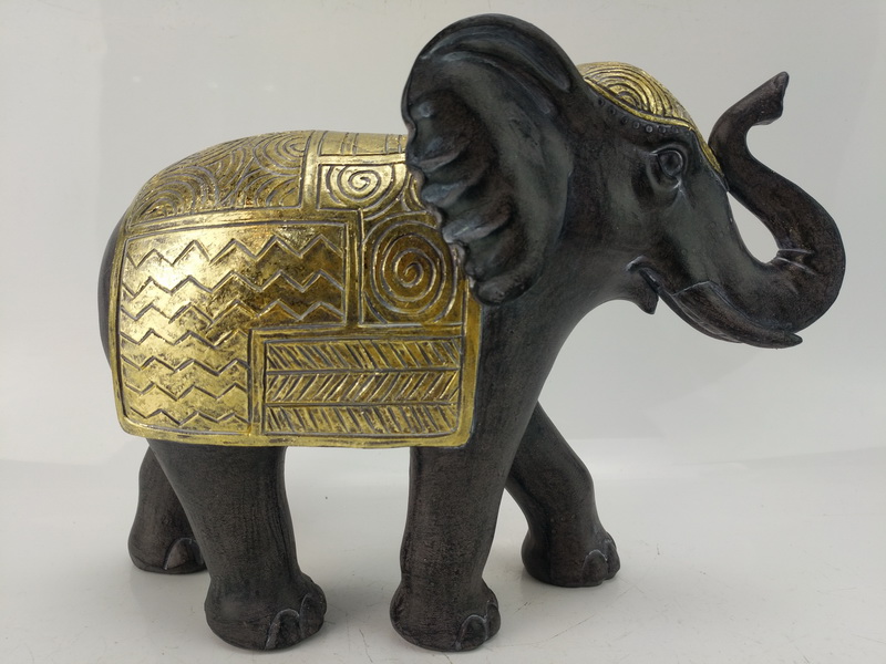 Kenyan Elephant  Polyresin 2x16cm