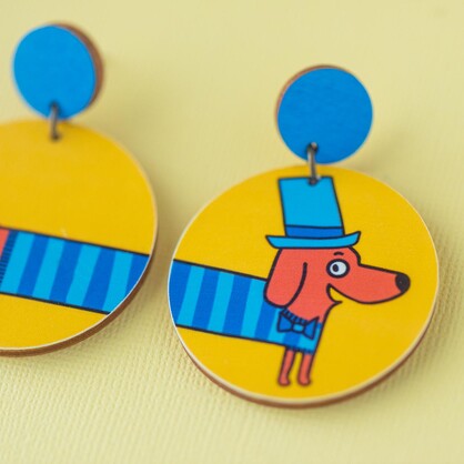 Daschund Stretch - Sausage Dog in Jumper - Yellow & Blue