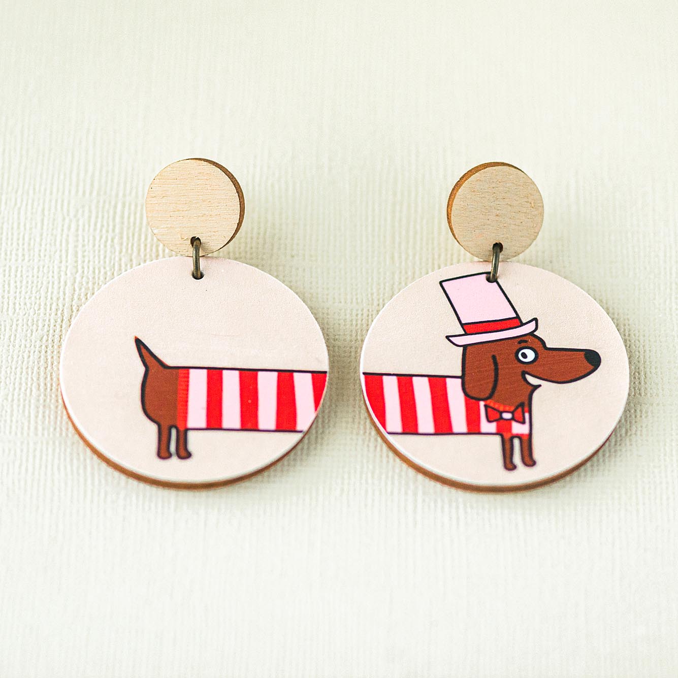 Daschund Stretch - Sausage Dog in Jumper - Red & Pink
