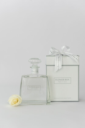 Limited Release SAMPLE- Hallmark Diffuser (700mL)