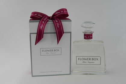 Fleur de Coco- Hallmark Diffuser 700ml- Christmas Limited Release 2025