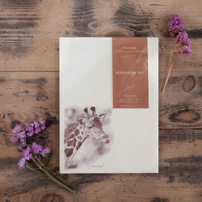 Giraffe - Artist 20 Sheet Stationery Set