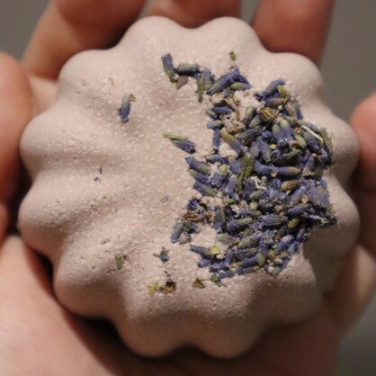 Lavender Fields Bath Bomb