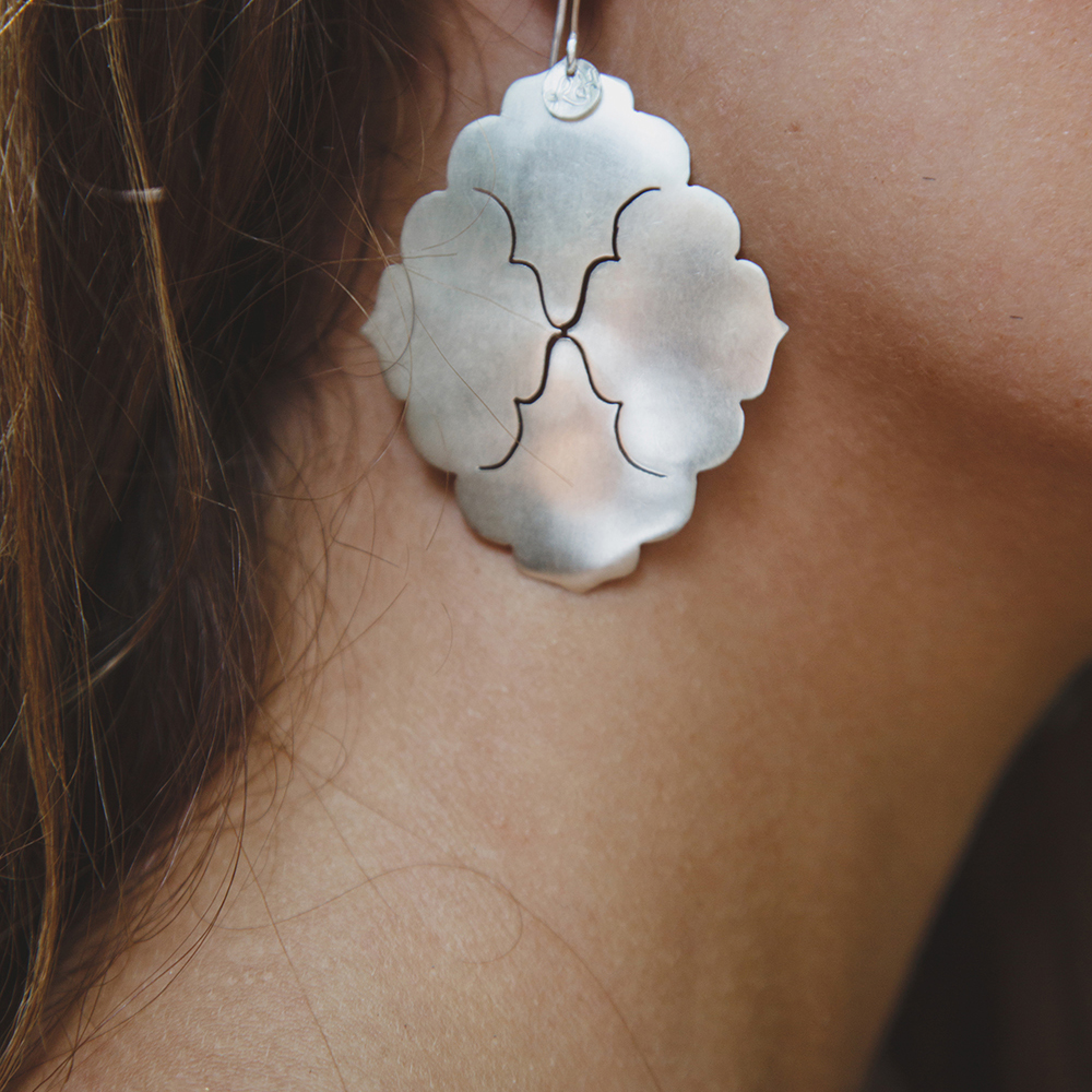 Mughal Curves Lrg Silver
