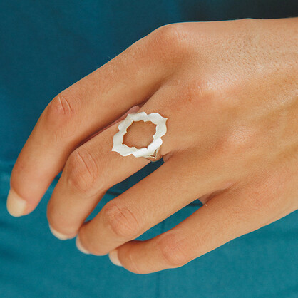Taj Queen Ring Silver