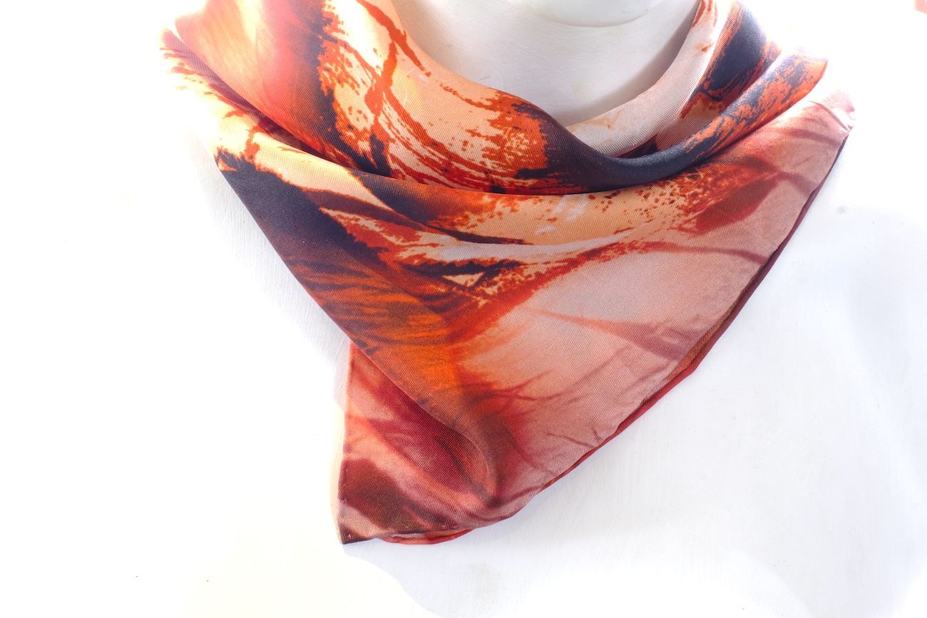 SILK TWILL MINI SCARF: Boxing Kangas