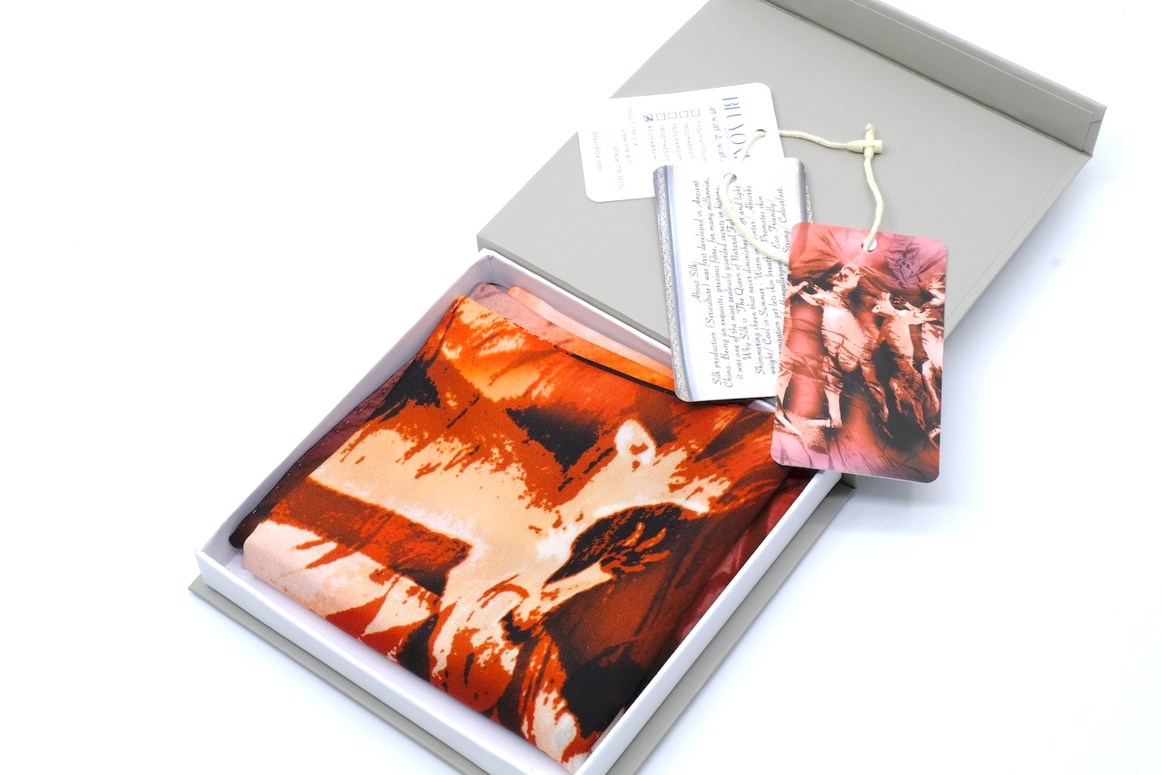 SILK TWILL MINI SCARF: Boxing Kangas