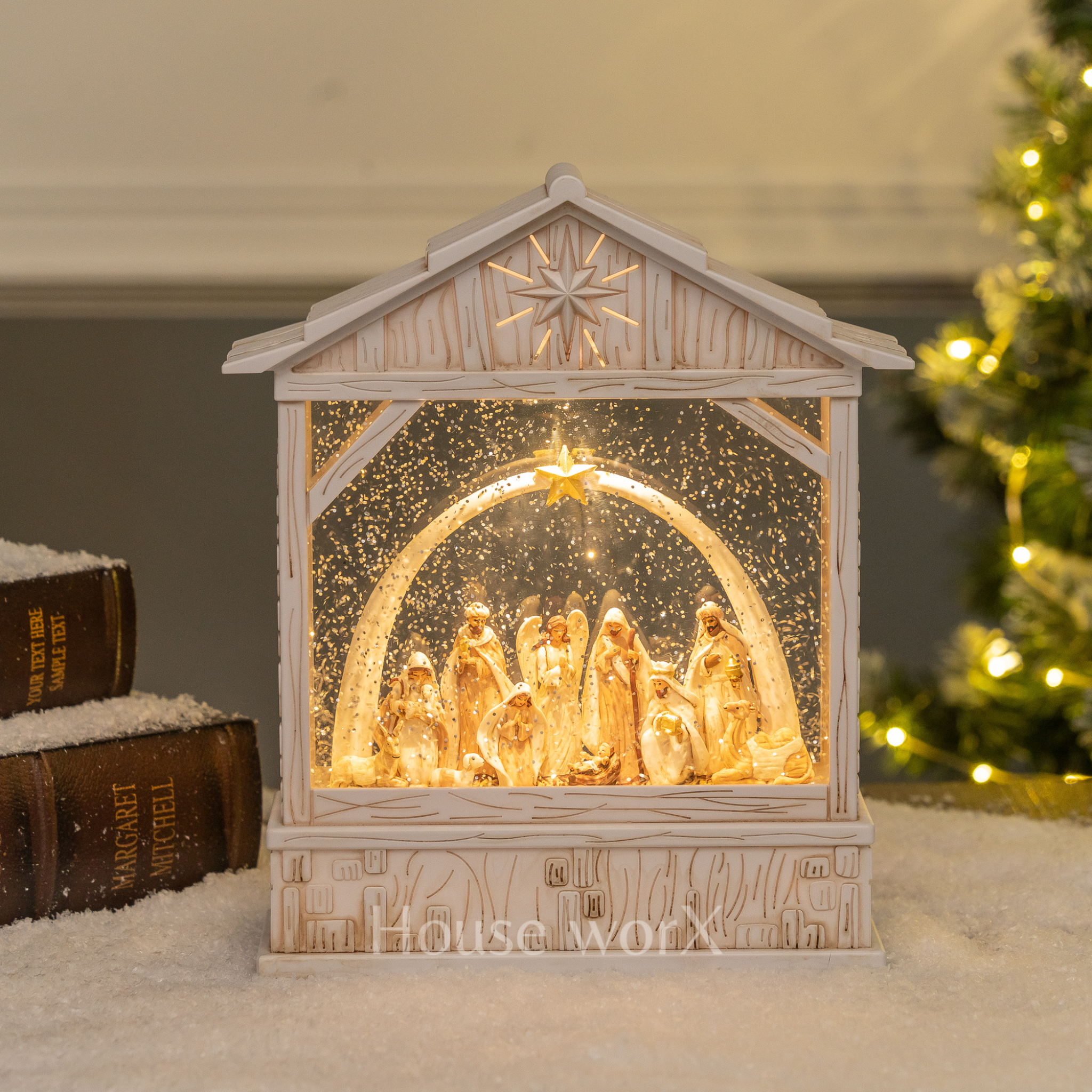 Manger - Classic Snow Globe