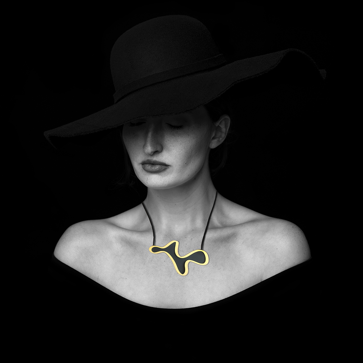 X2 Meander Necklace