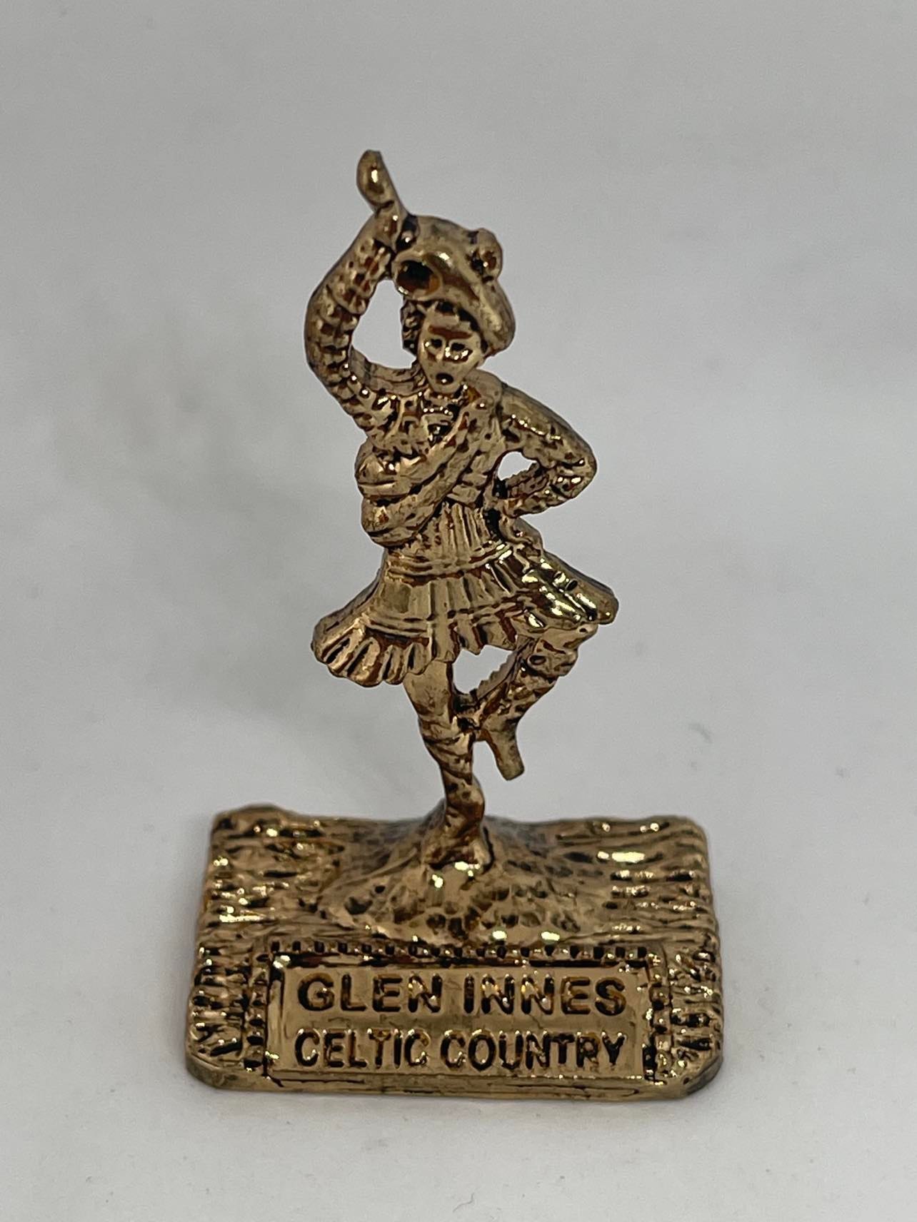 SCOTTISH DANCER Ornament