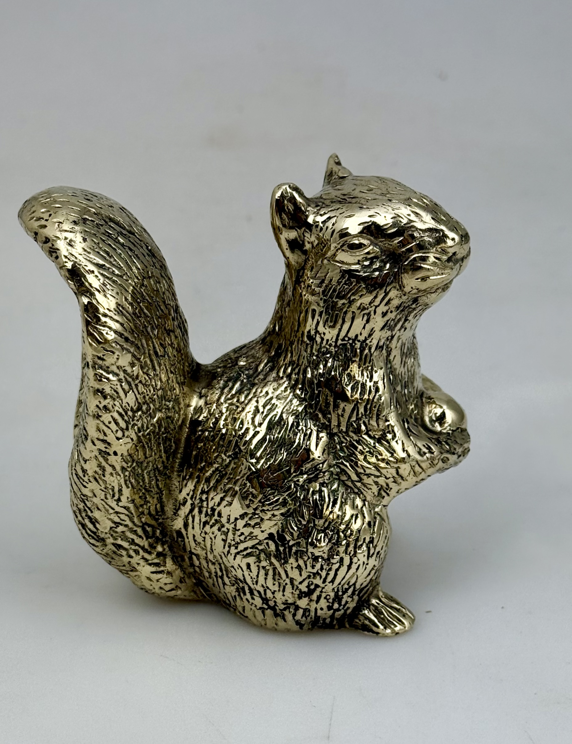 Squirrel Brass Medium