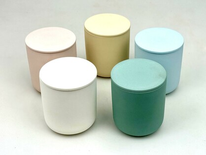 Candle Ceramic White Linen Breeze