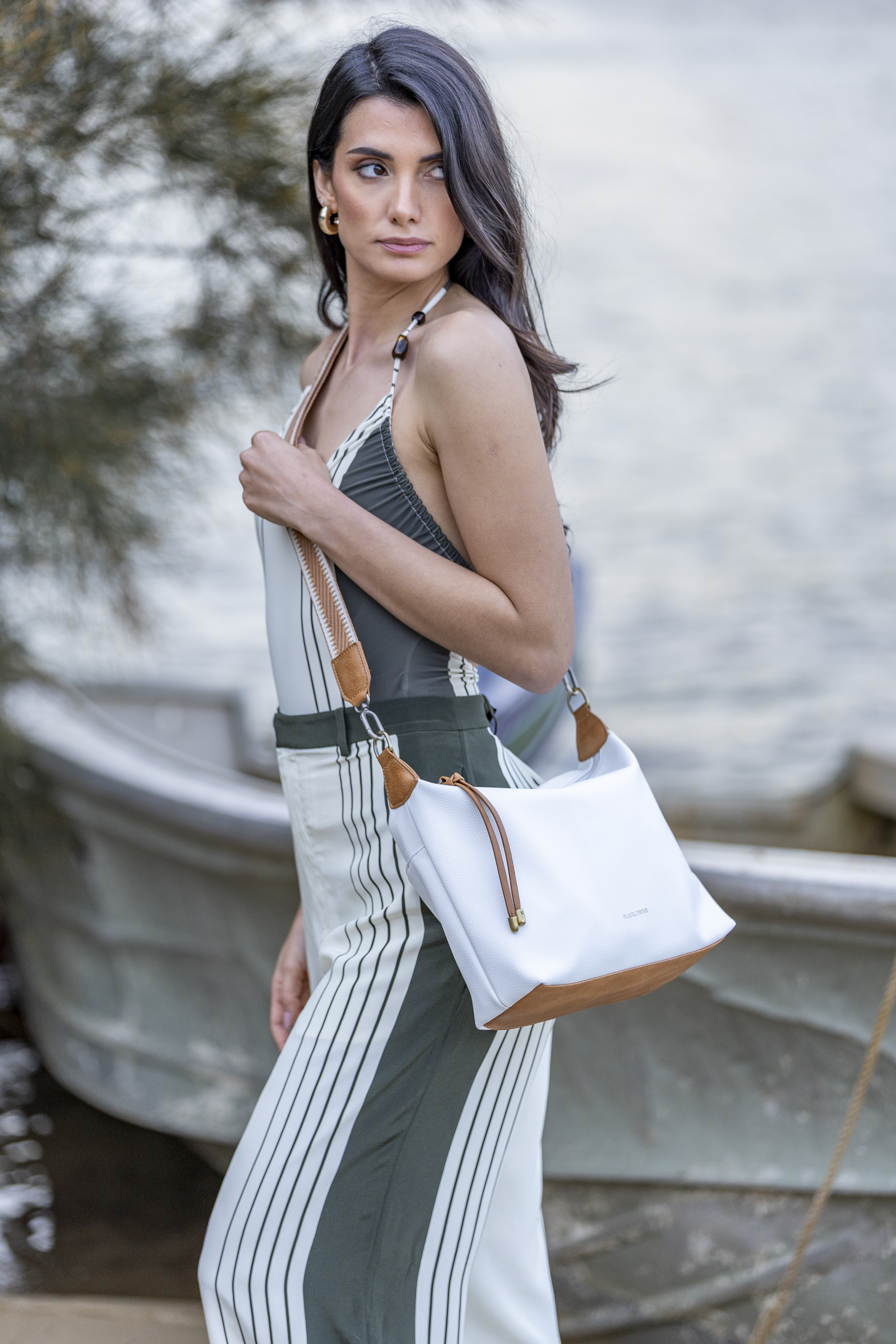 Dana White/Tan Crossbody Bag