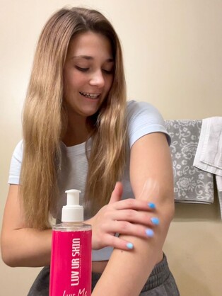 Luv Me: Hydrating Body Lotion