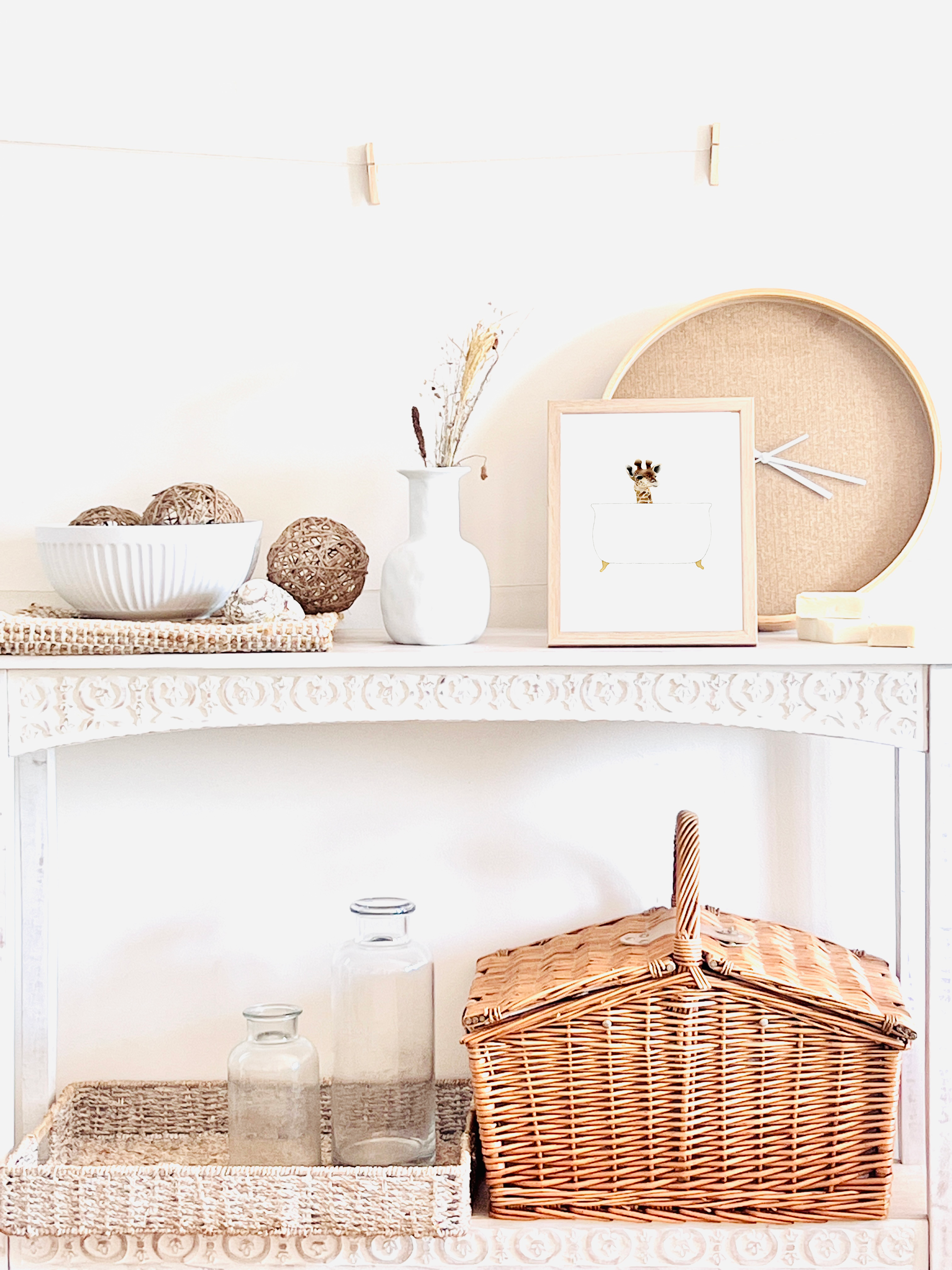 lepetiteprint | Baby Giraffe in Bathtub | Art Print