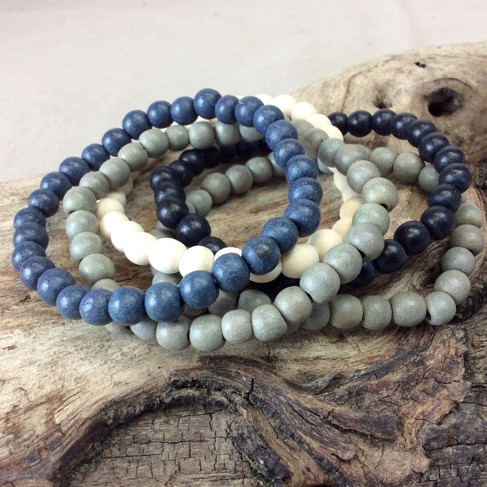 Silhouette Kirra 5 Strand Wooden Bracelet Cluster