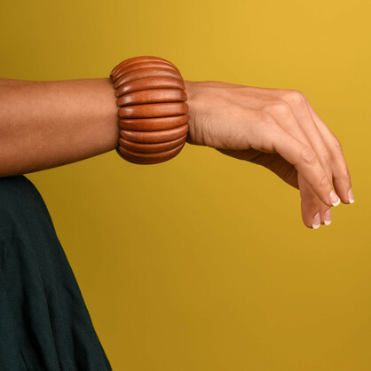 Suede Wooden Elastic Viva Bracelet