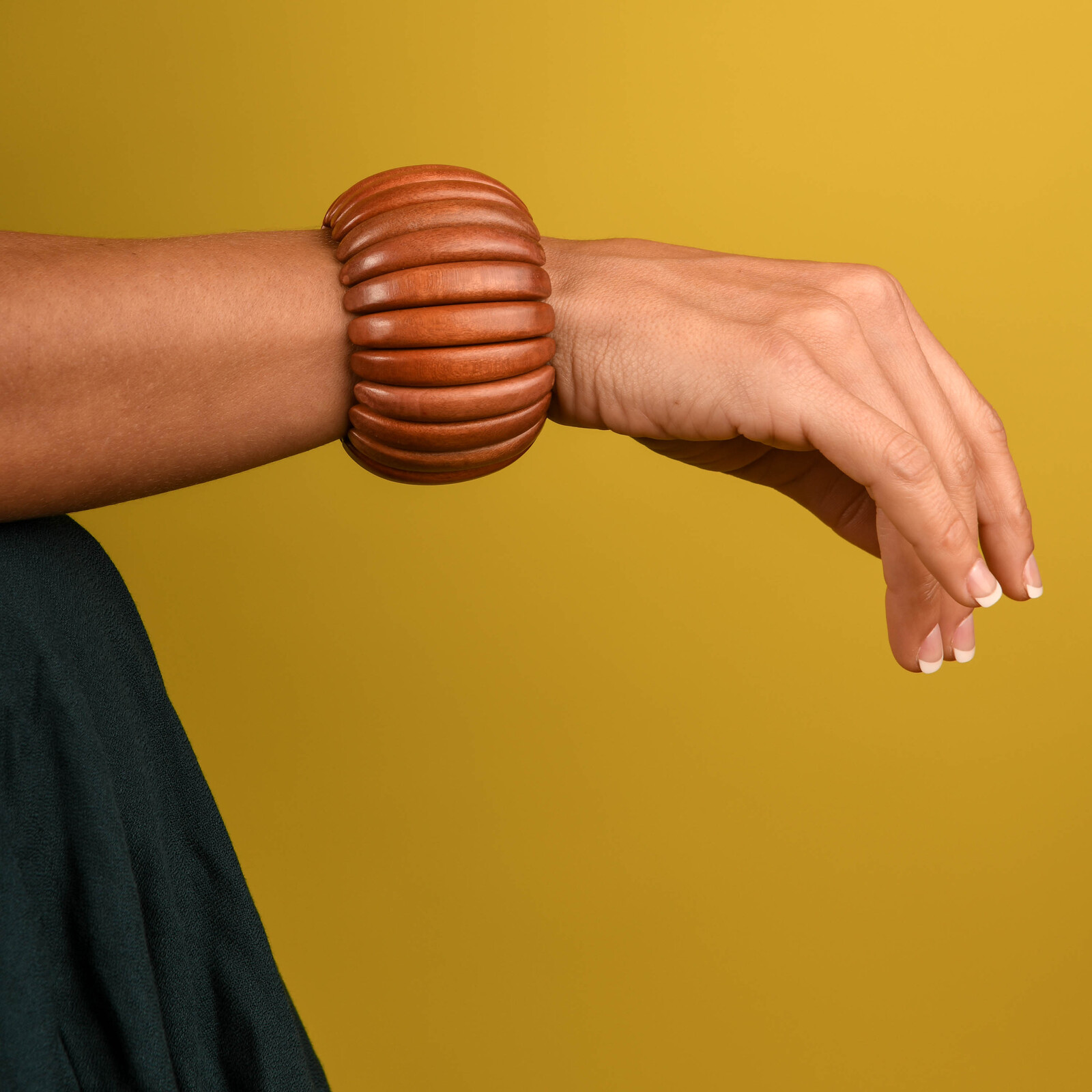 Suede Wooden Elastic Viva Bracelet