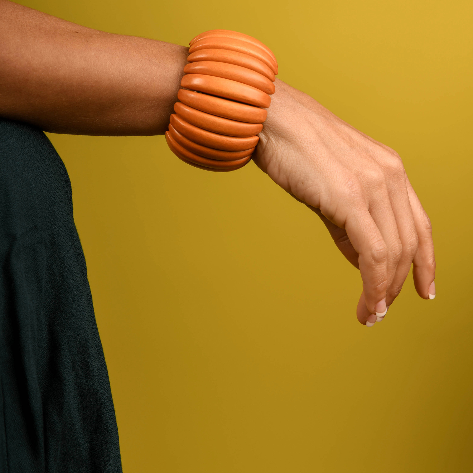 Turmeric Wooden Elastic Viva Bracelet