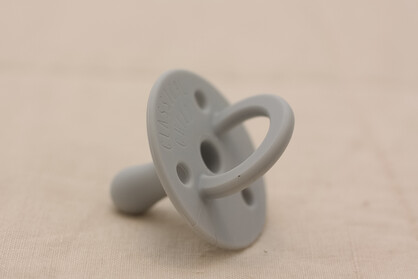 Wholesale Silicon Pacifier Grey - Classical Child - Fieldfolio