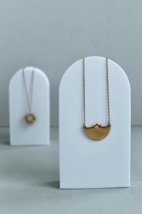 SUN DIAMOND PENDANT NECKLACE